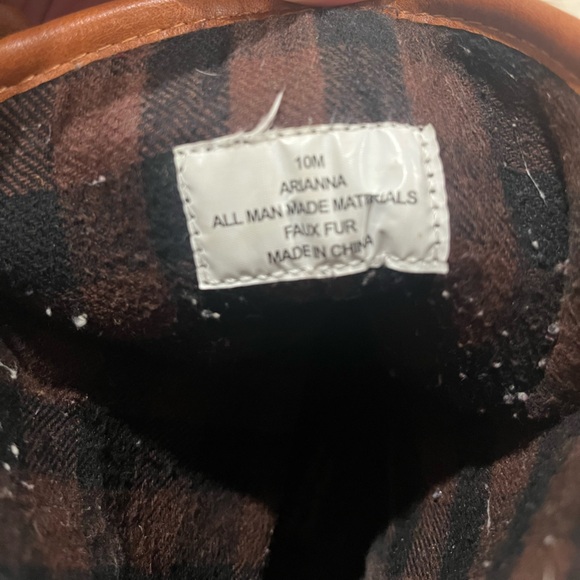 The Original Duck Boot - Picture 6 of 6